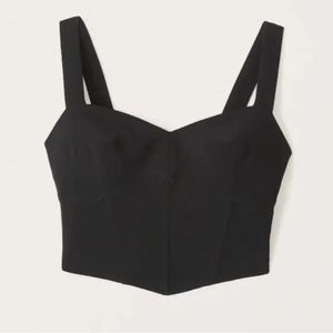 Abercrombie and Fitch Black Tank Top NWT Size Small V tapered